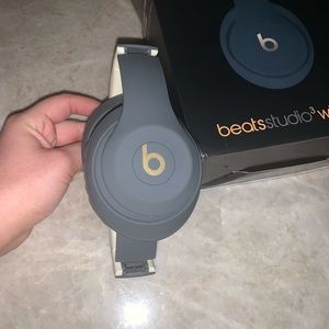 Beats Studio3 Headphones -Beats Skyline Collection